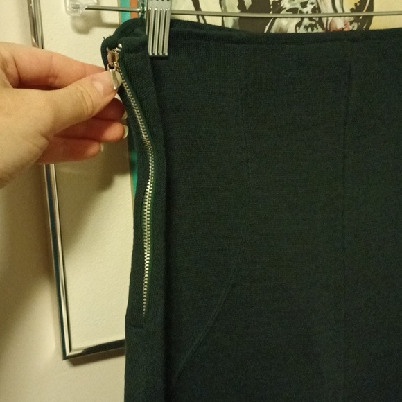 Vintage dark green knit skirt, wool blend - Picture 5 of 7